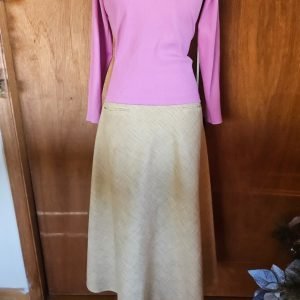 Elegant Two-Tone Midi Dress – Sophisticated Style