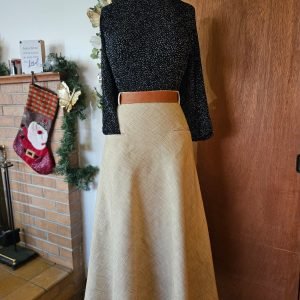 Elegant Midi Dress with Textured Skirt